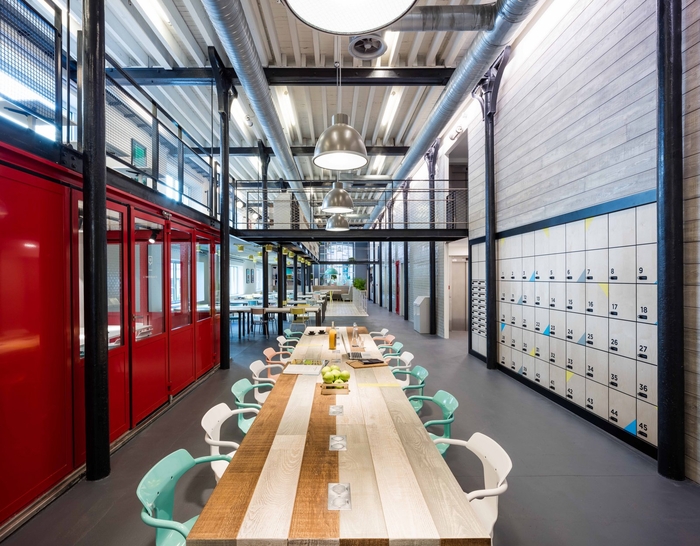 上海辦公室裝修各階段的聯(lián)系是什么？