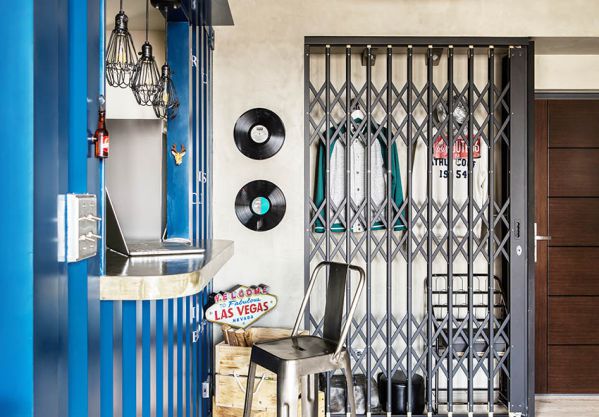 辦公室裝修要保證室內(nèi)通風(fēng)條件