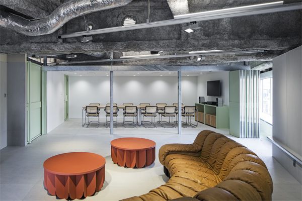 辦公室裝修彰顯的混搭工業風格